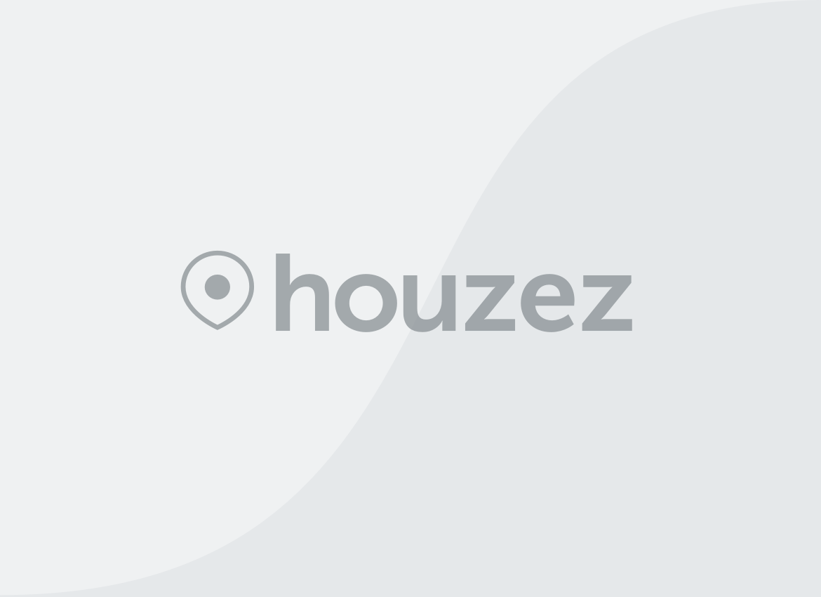 Gorgeus Villa On Lake